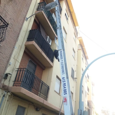 Fotografía de elevación de muebles por fachada