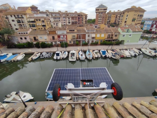 Momento de elevacion de panel solar