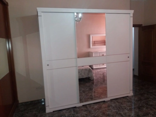 montaje armario con puertas correderas