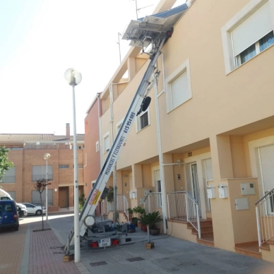 traslado de sofa por fachada